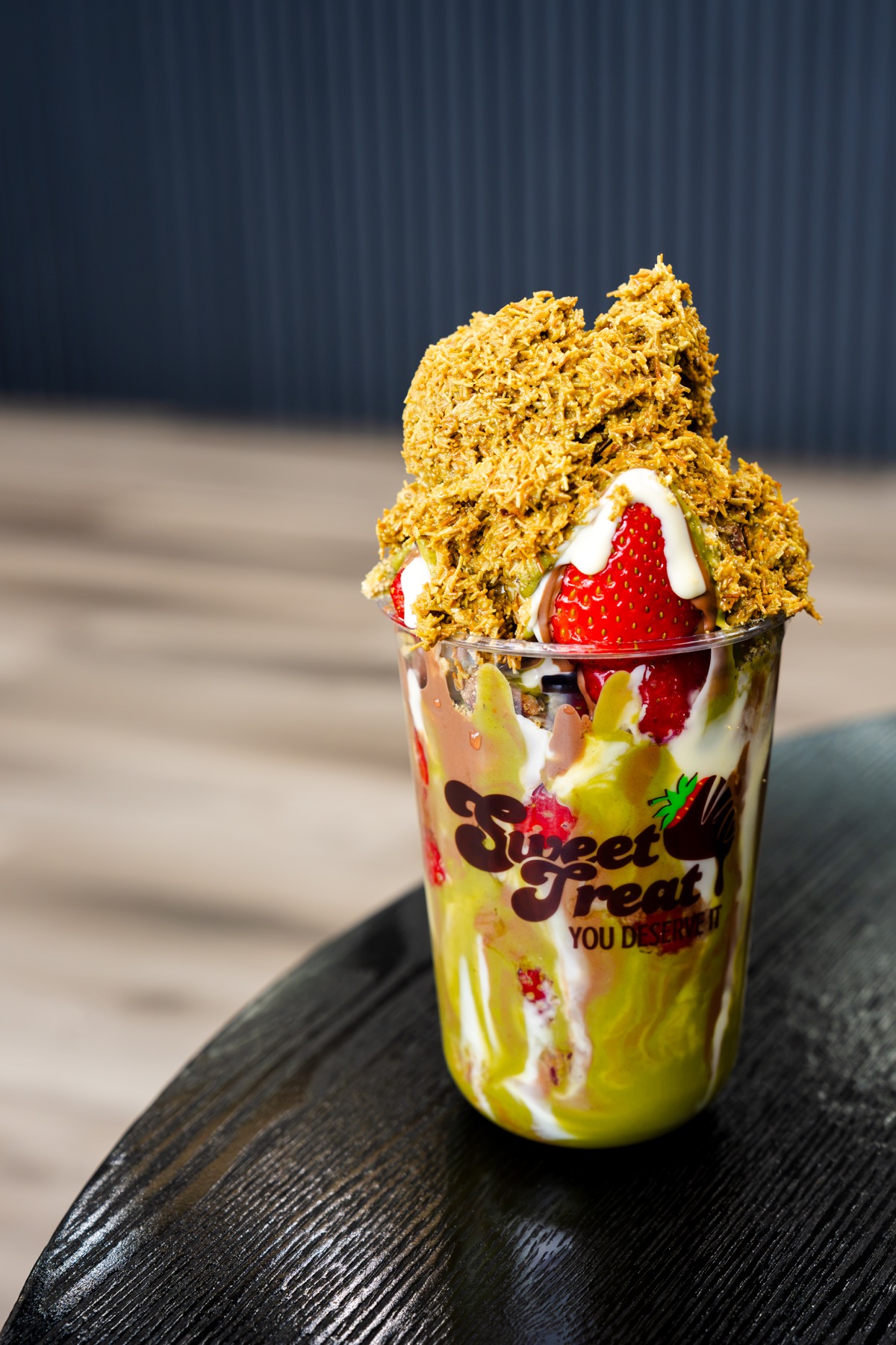Dubai chocolate strawberries topped with pistachio and kataifi